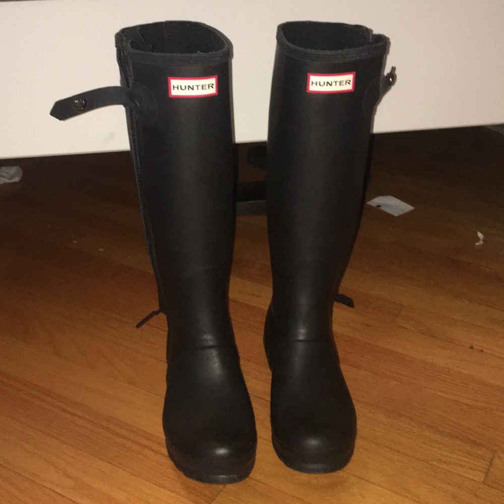 black hunter boots, size 7 slim